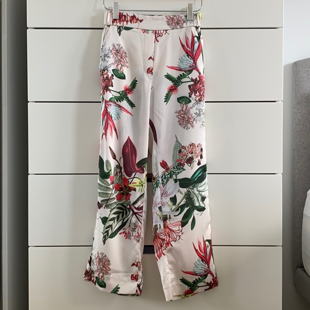 H&M Ankle Length Satin-Feel Pant